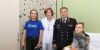 Акция со смыслом: сотрудники Госавтоинспекции исполнили желания детей, пострадавших в ДТП - Regions.Ru